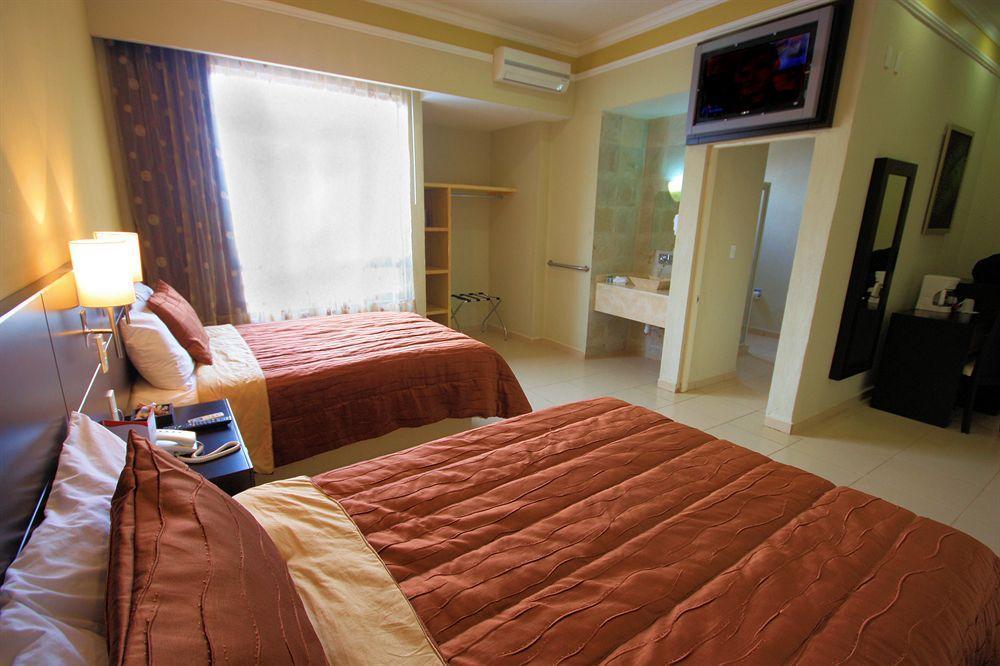 Gamma Leon Hotel Kültér fotó
