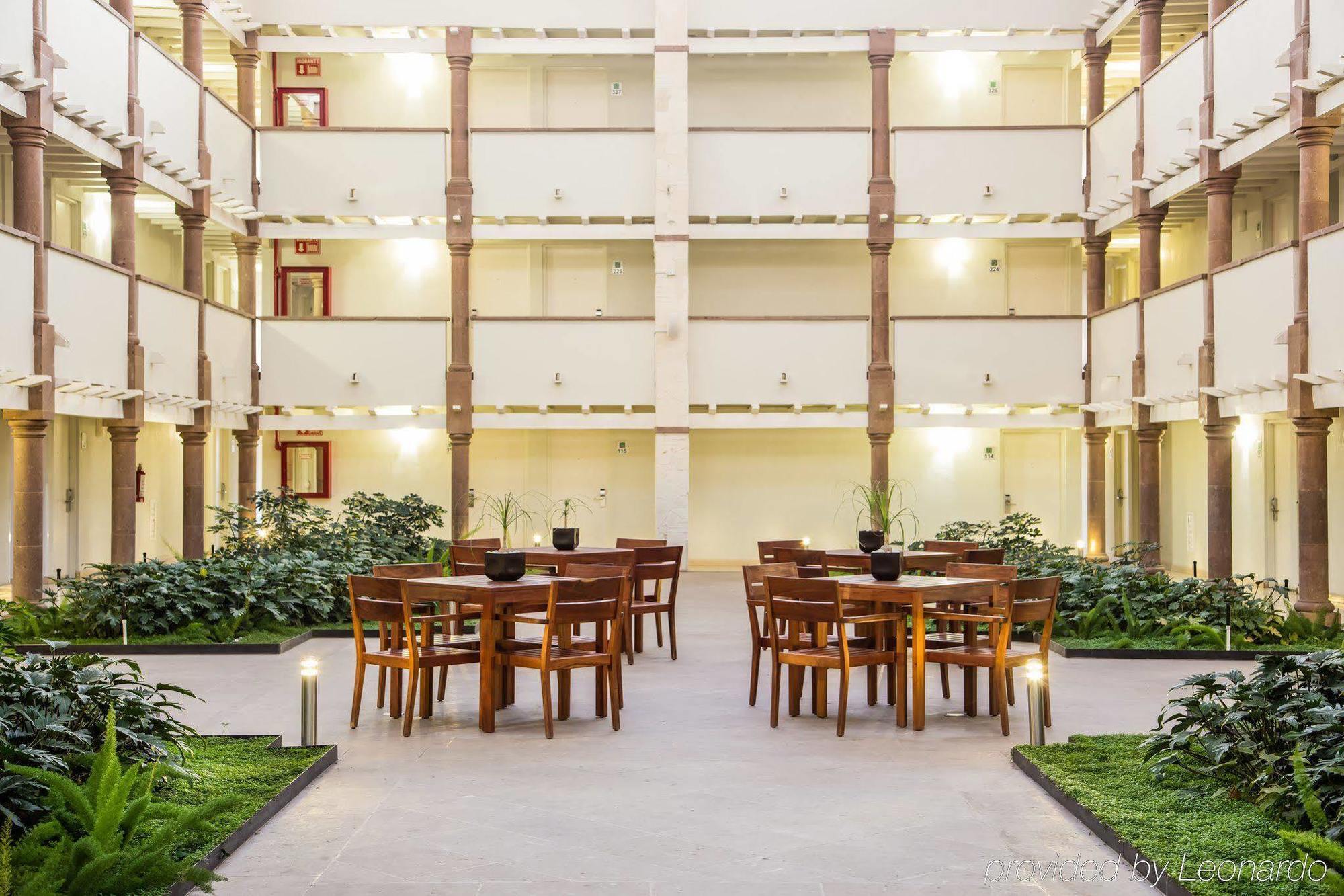 Gamma Leon Hotel Kültér fotó